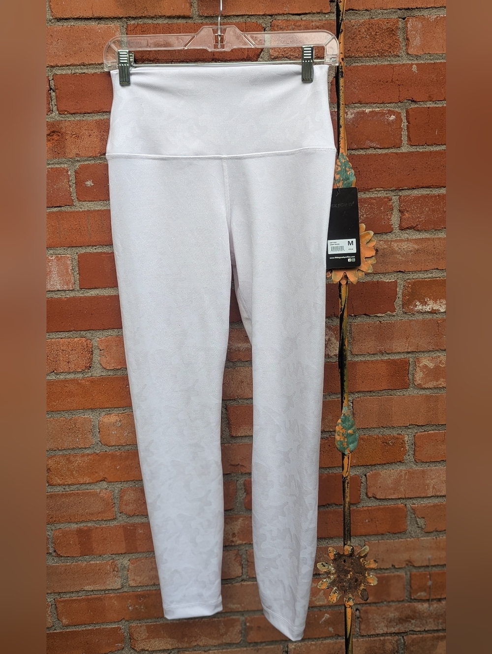 90 Degree By Reflex White Camo Jacquard Leggings Size M